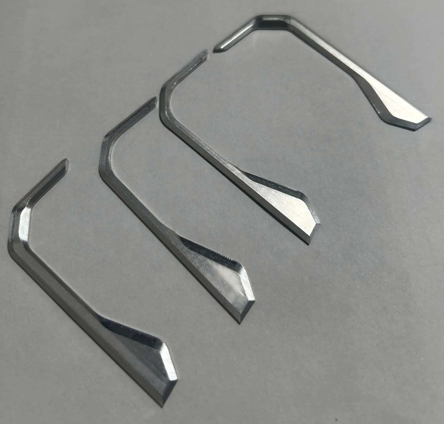 Robust aluminum mount for electric motors, effectively dampening vibration and managing heat.